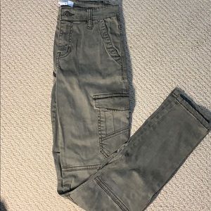 Skinny cargo pants